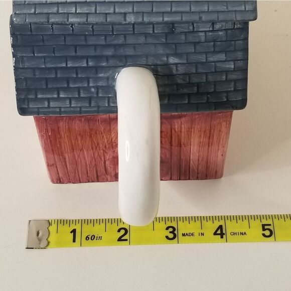 RED Barn Teapot Ceramic - Picture 12 of 12